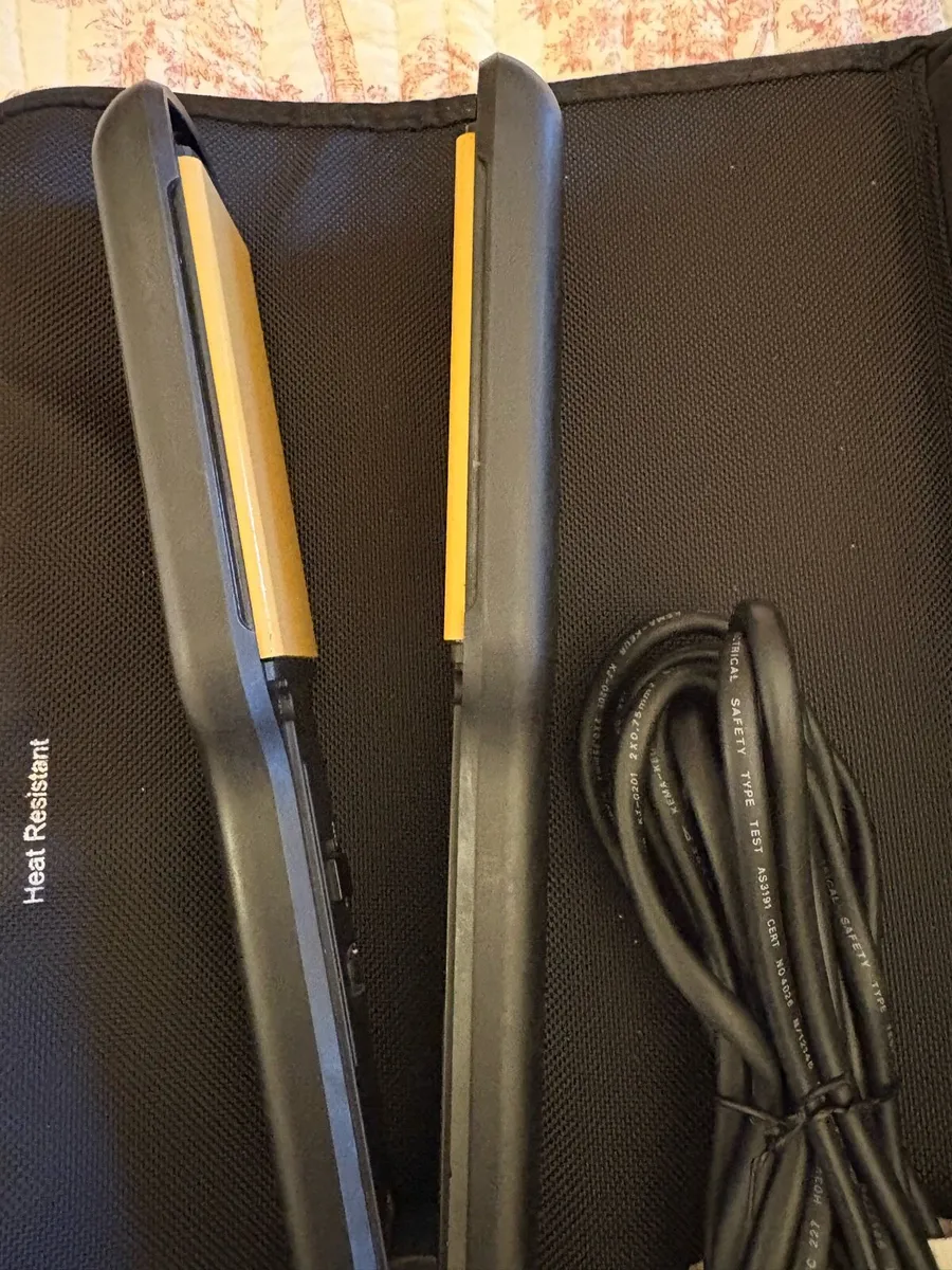 GHD Straightener - Image 3
