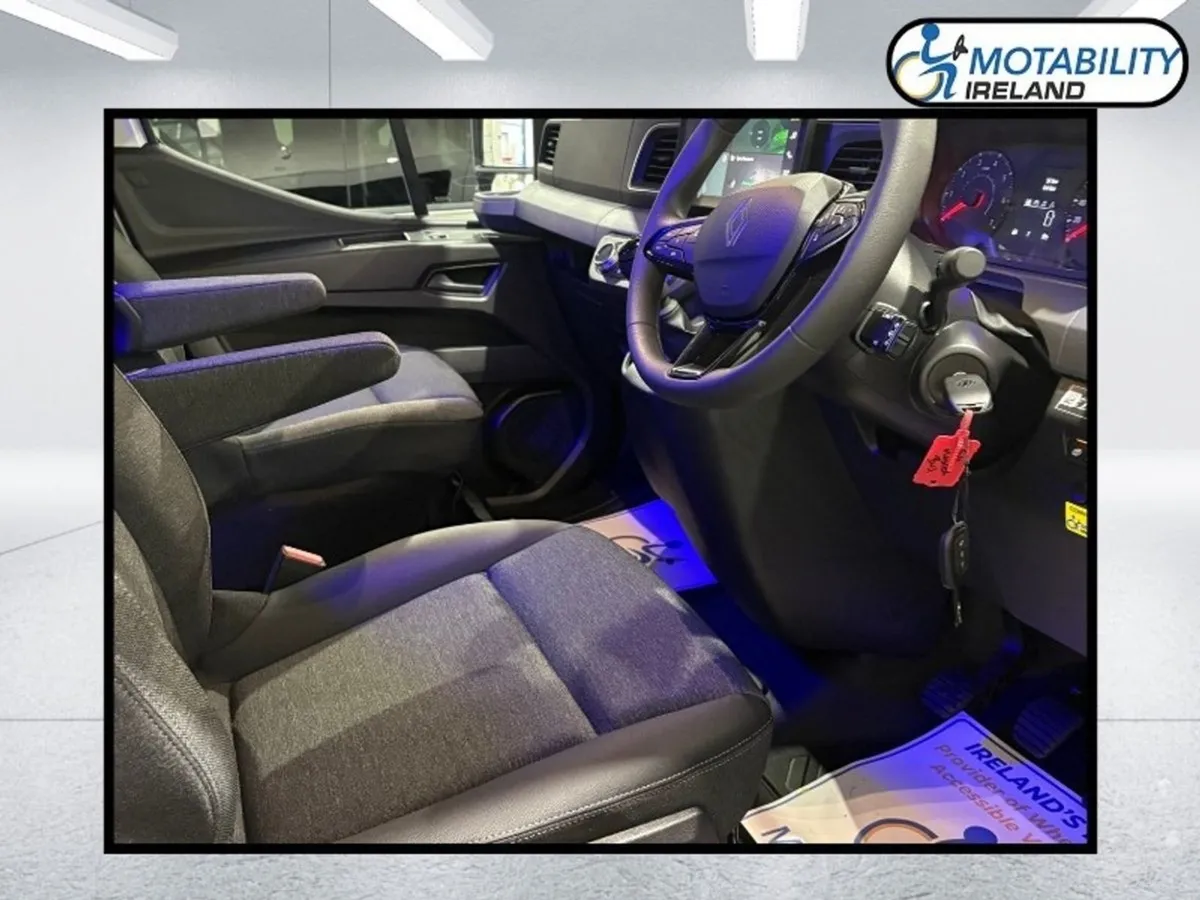 Renault Master L3h2 New Model Minibus - Image 3