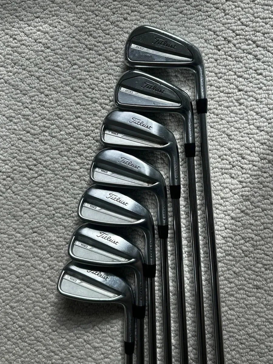 Titleist RH 2023 T150 6-PW & T200 4-5 Project X LZ - Image 1