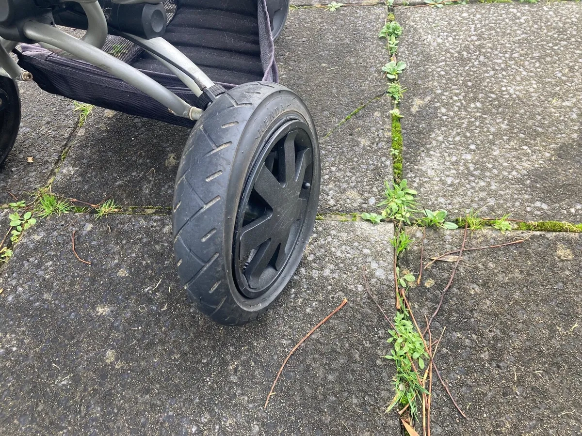 Quinny Buggy/Stroller - Image 4