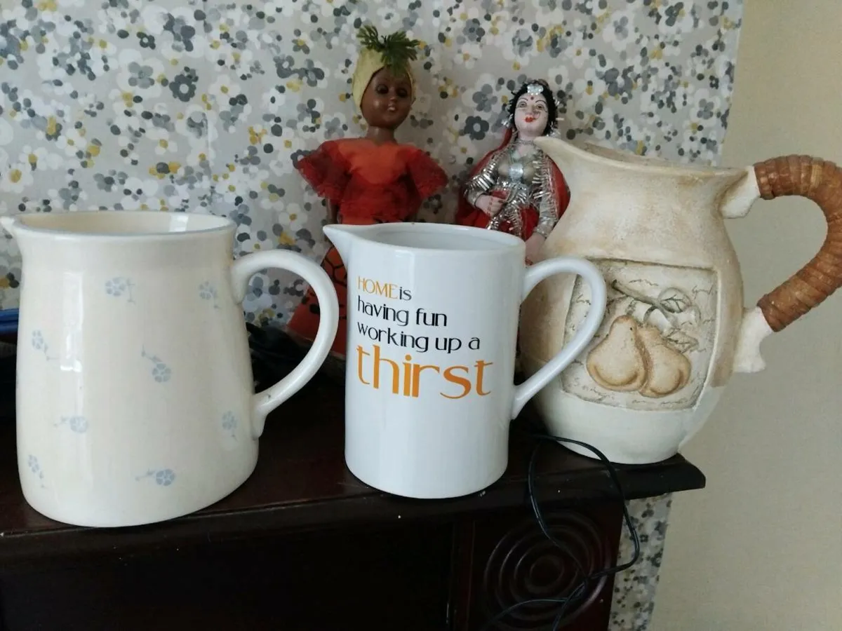 House clear out  jugs - Image 1