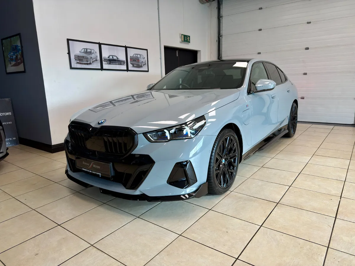 BMW 530E MSPORT - Image 3