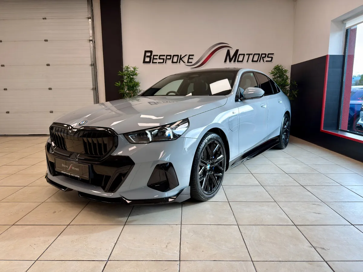 BMW 530E MSPORT - Image 1