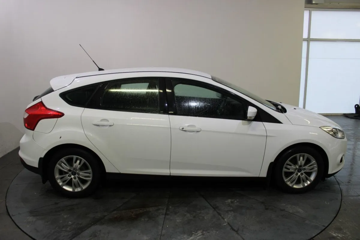 Ford Focus 1.6 Tdci 95 PS Edge - Image 3