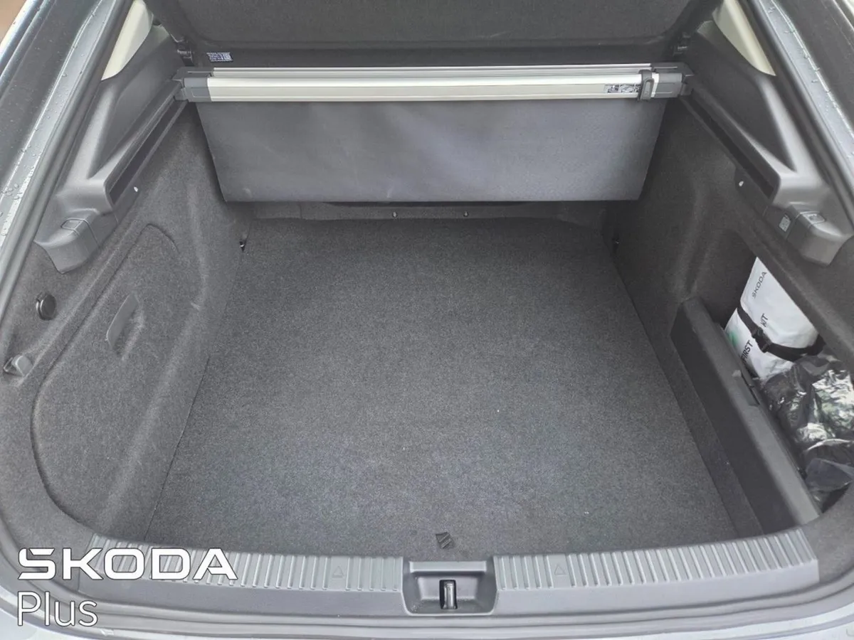 Skoda Superb Selection 2.0 TDI 150HP DSG - Image 4