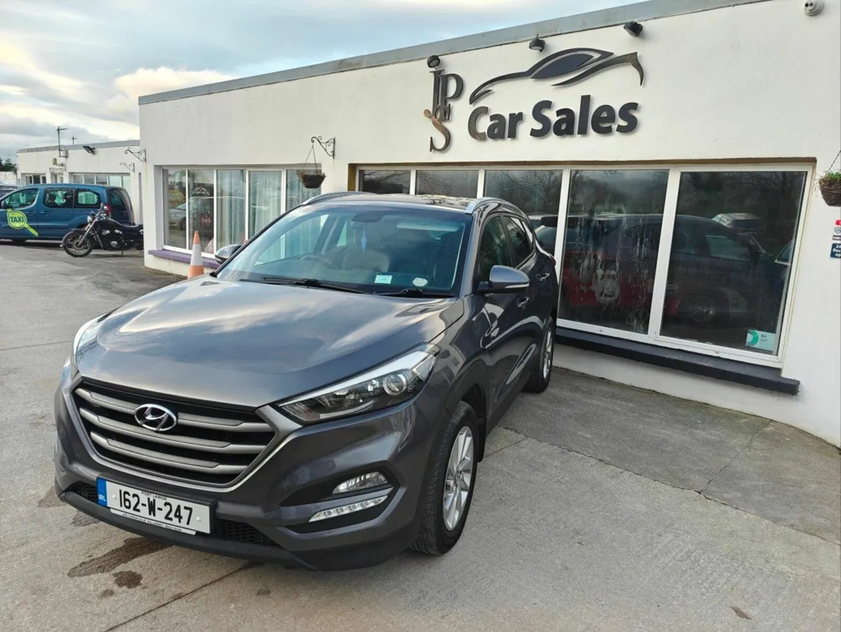 Hyundai Tucson 1.7 D Executive - Image 4