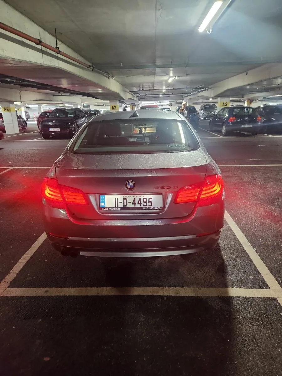 BMW 5-Series 2011 - Image 1