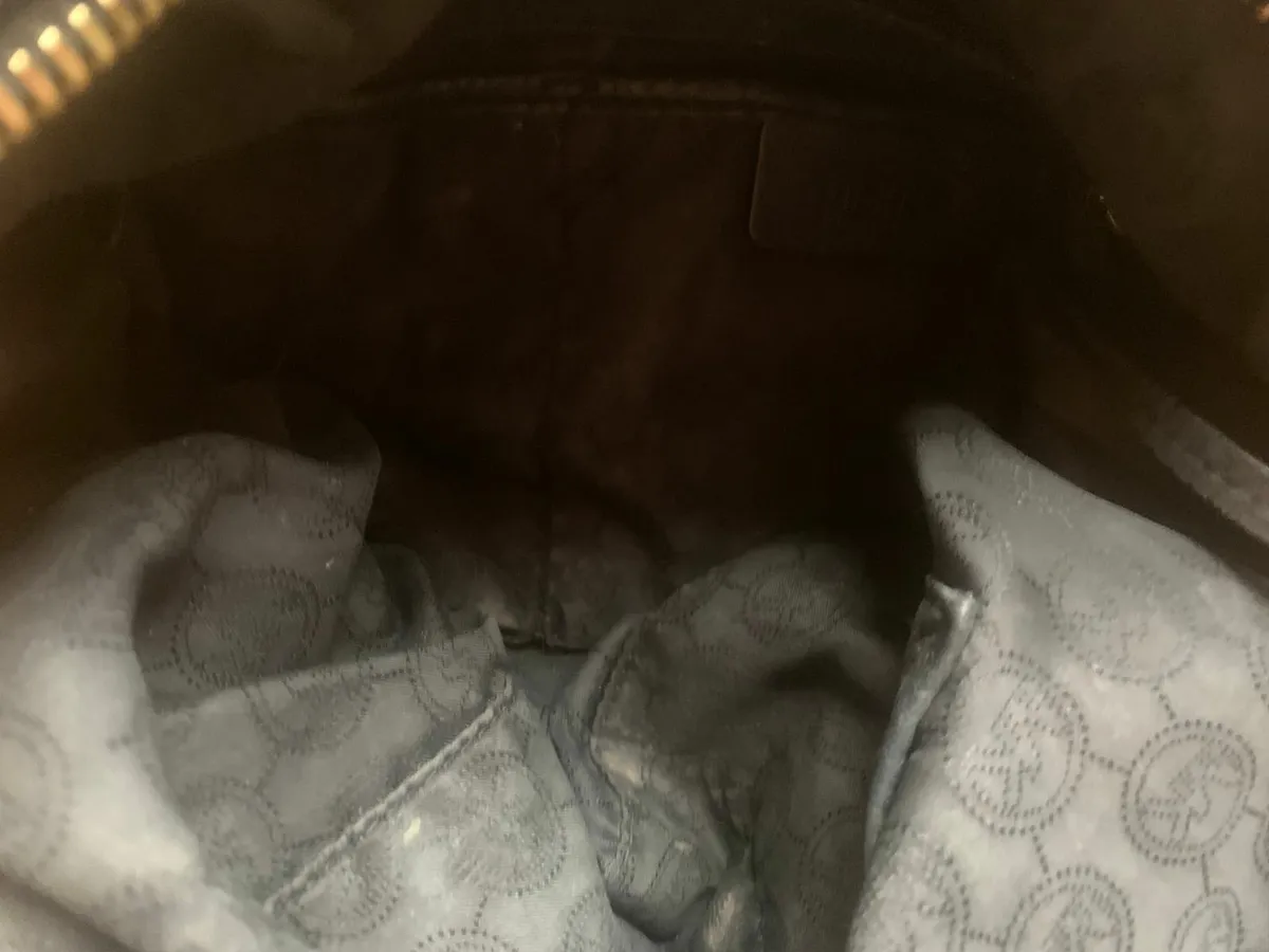 Micheal Kors Black Handbag - Image 2