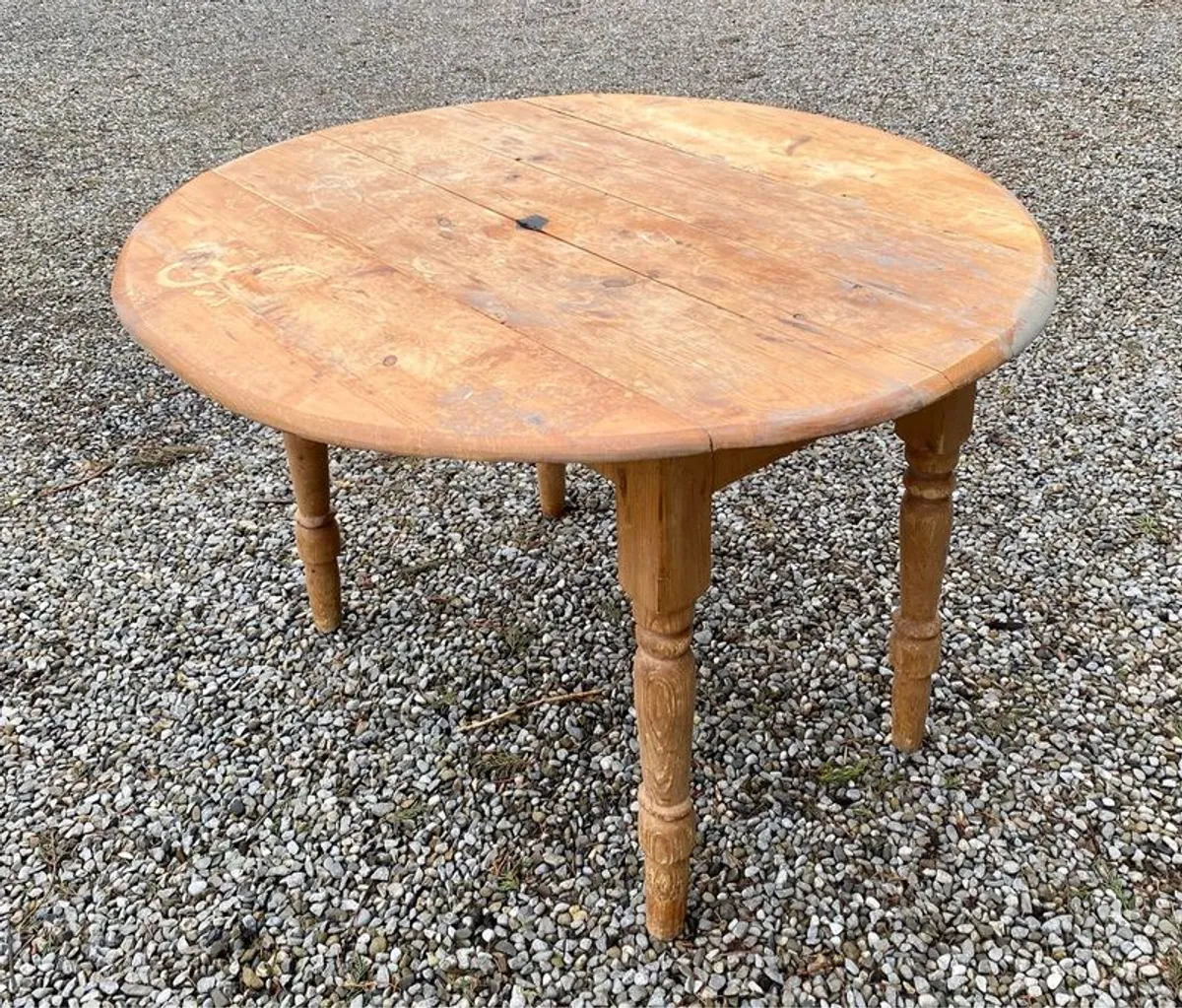 Pine Drop leaf table - Image 1