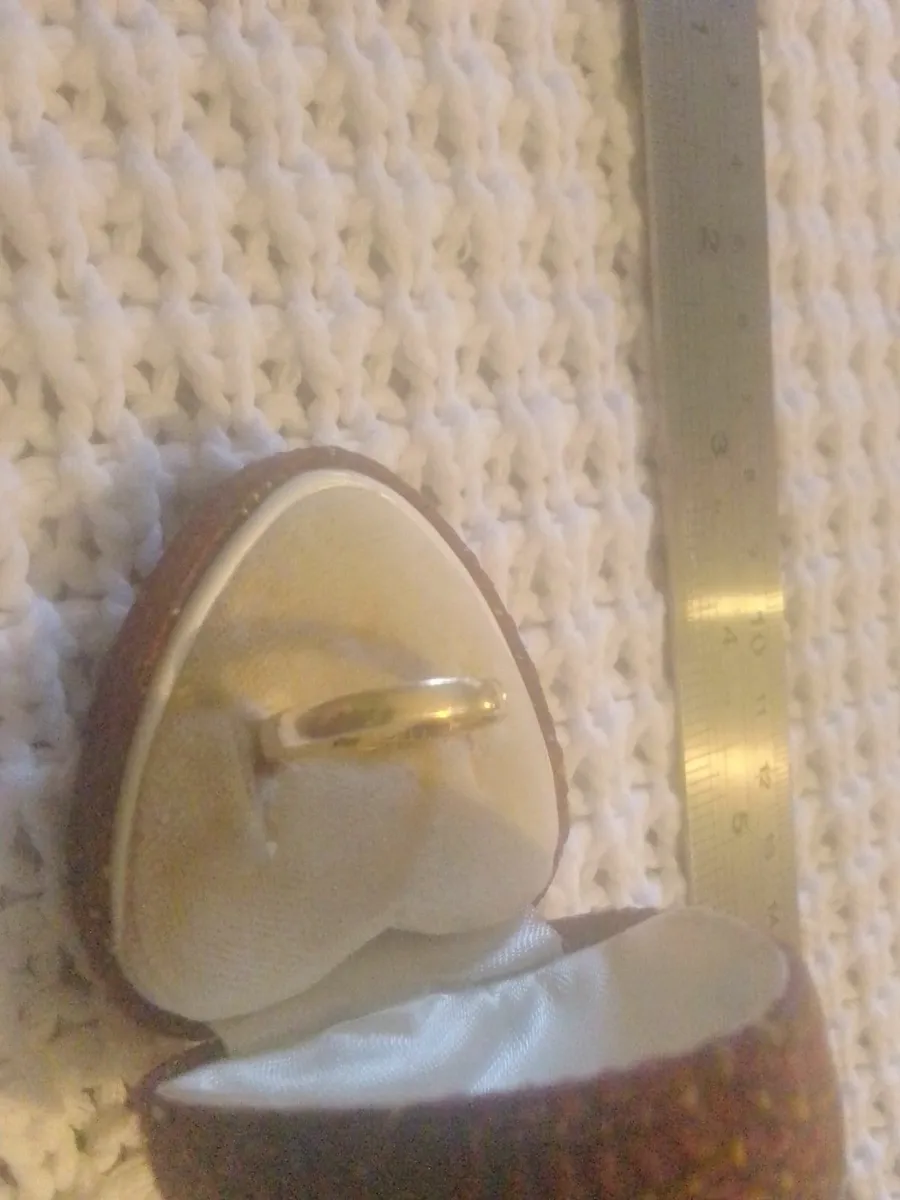 VICTORIAN 9ct GOLD PLAIN BAND RING SIZE N-O - Image 2