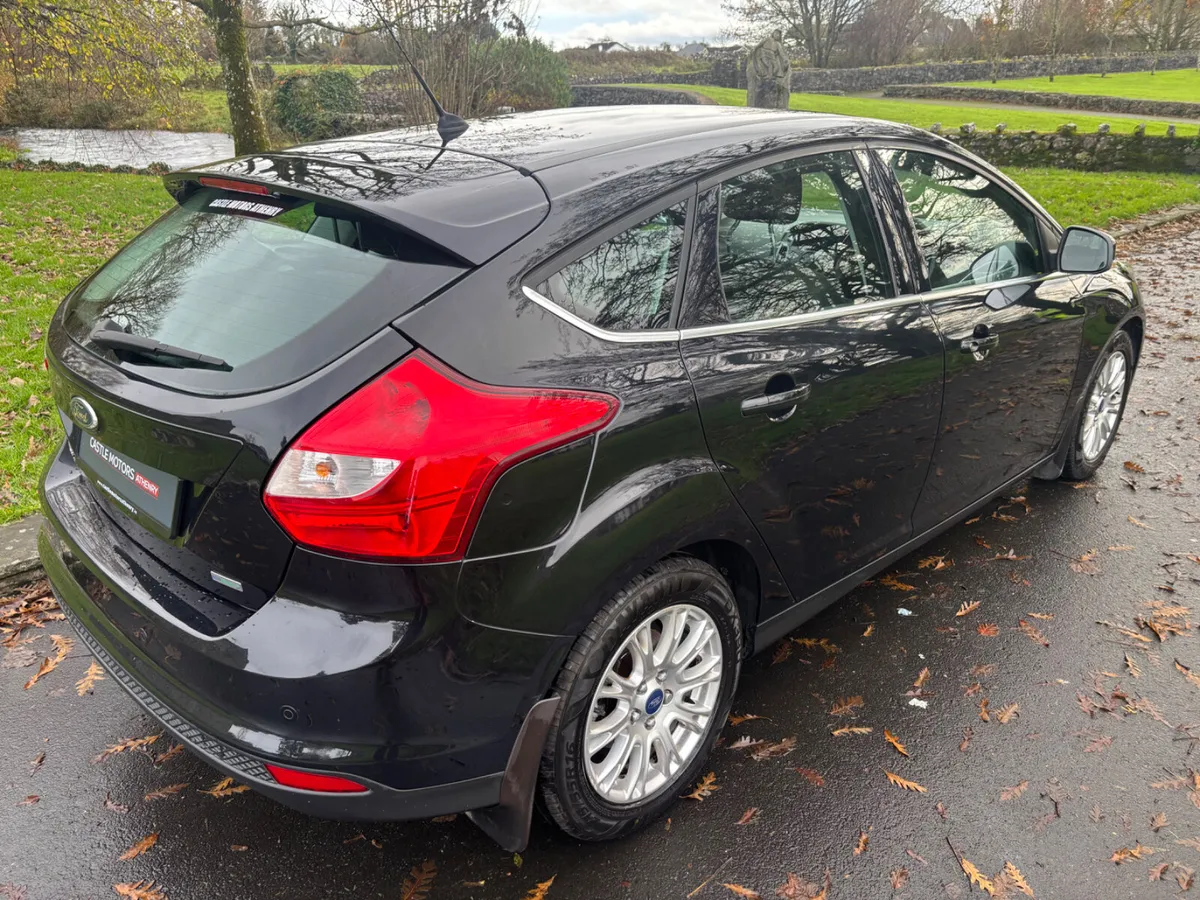 Ford Focus 2014 5dr Titanium - Low Mileage - Image 4