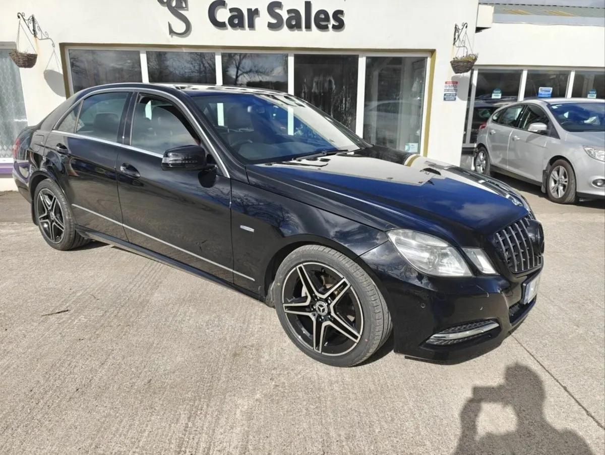 Mercedes-Benz E-Class E200CDI  Avantgarde Auto - Image 2