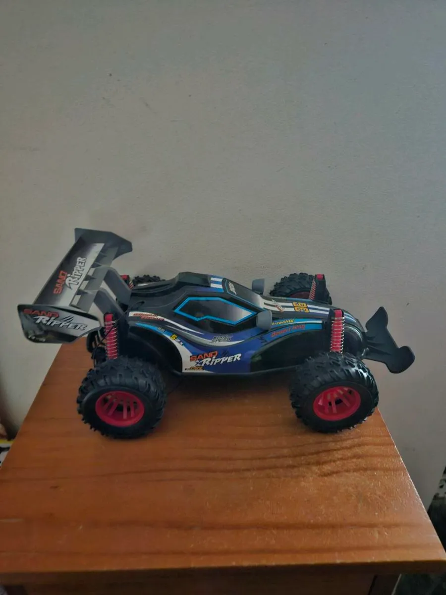 Remote Control Car - Image 4