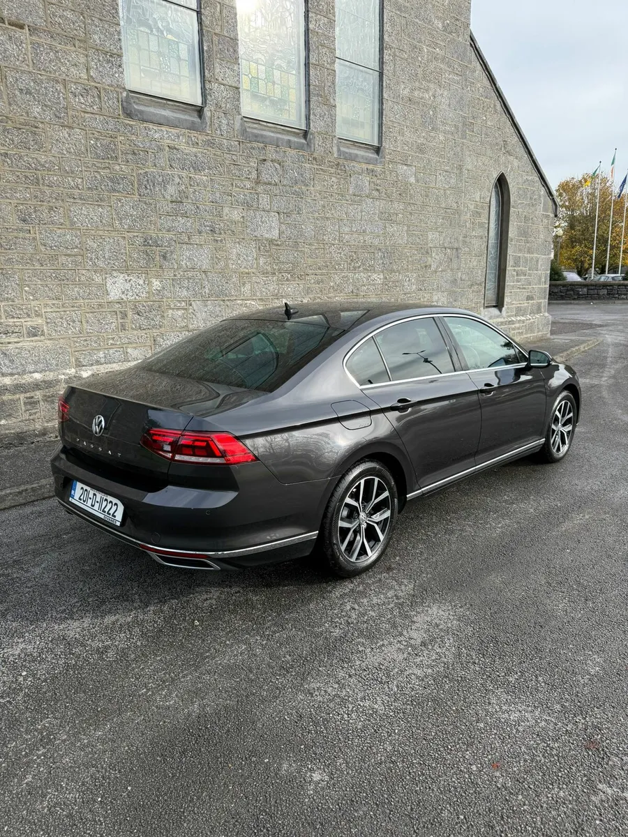 Vw passat 2L Diesel Elegance - Image 2