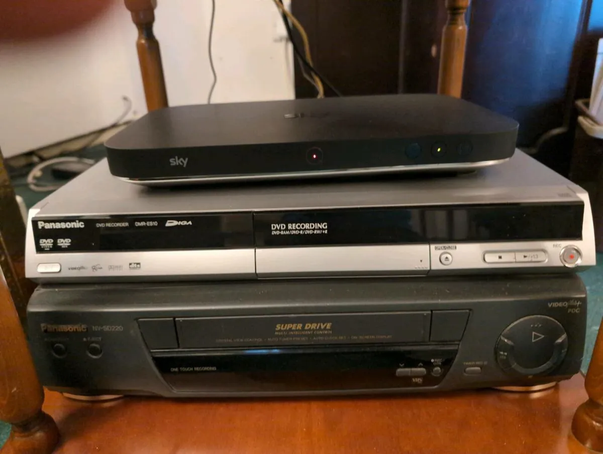 DVD player / recorder