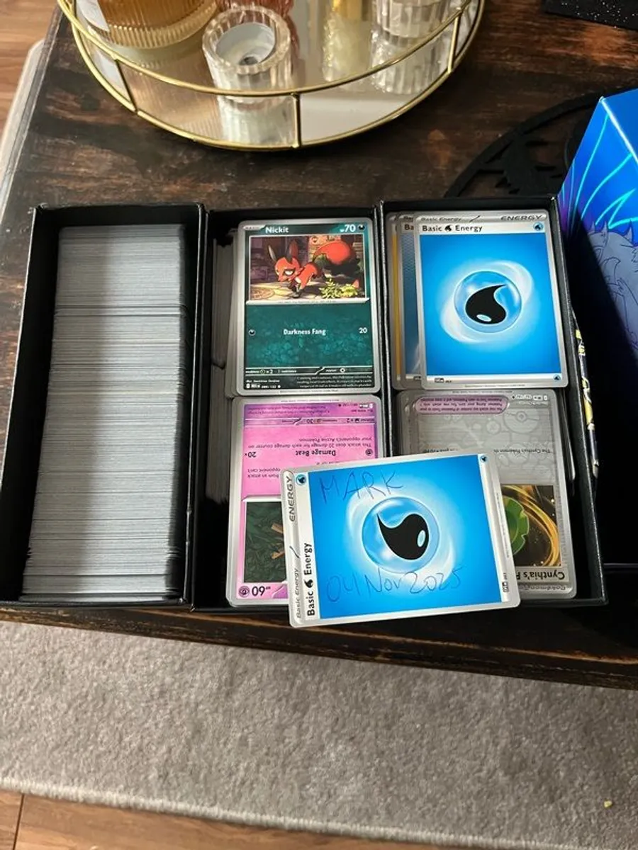 Pokemon 1000+ cards