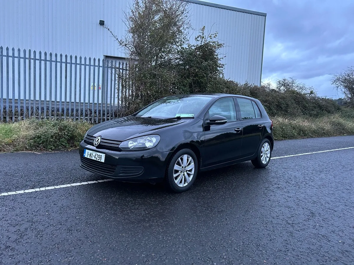 2011 Vw golf 1.6tdi Match model €3999€ - Image 2