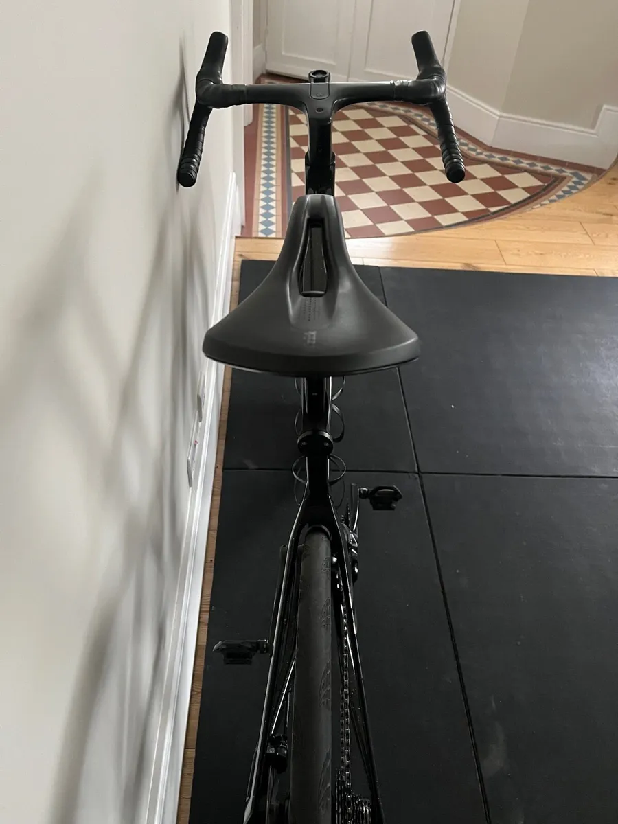 Immaculate 2025 Canyon Aeroad CFR Dura Ace Di2 - Image 4