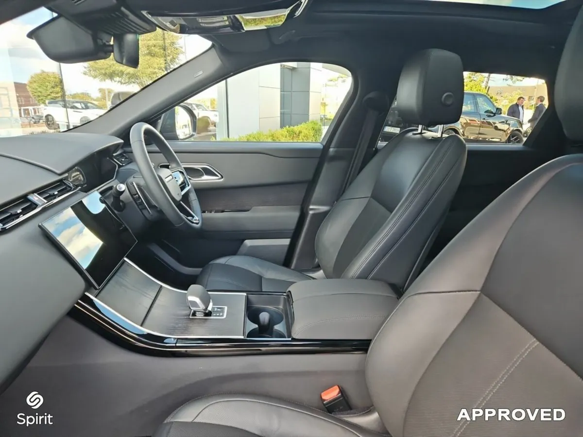 Land Rover Range Rover Velar 2.0 PHEV R-Dynamic SE - Image 3