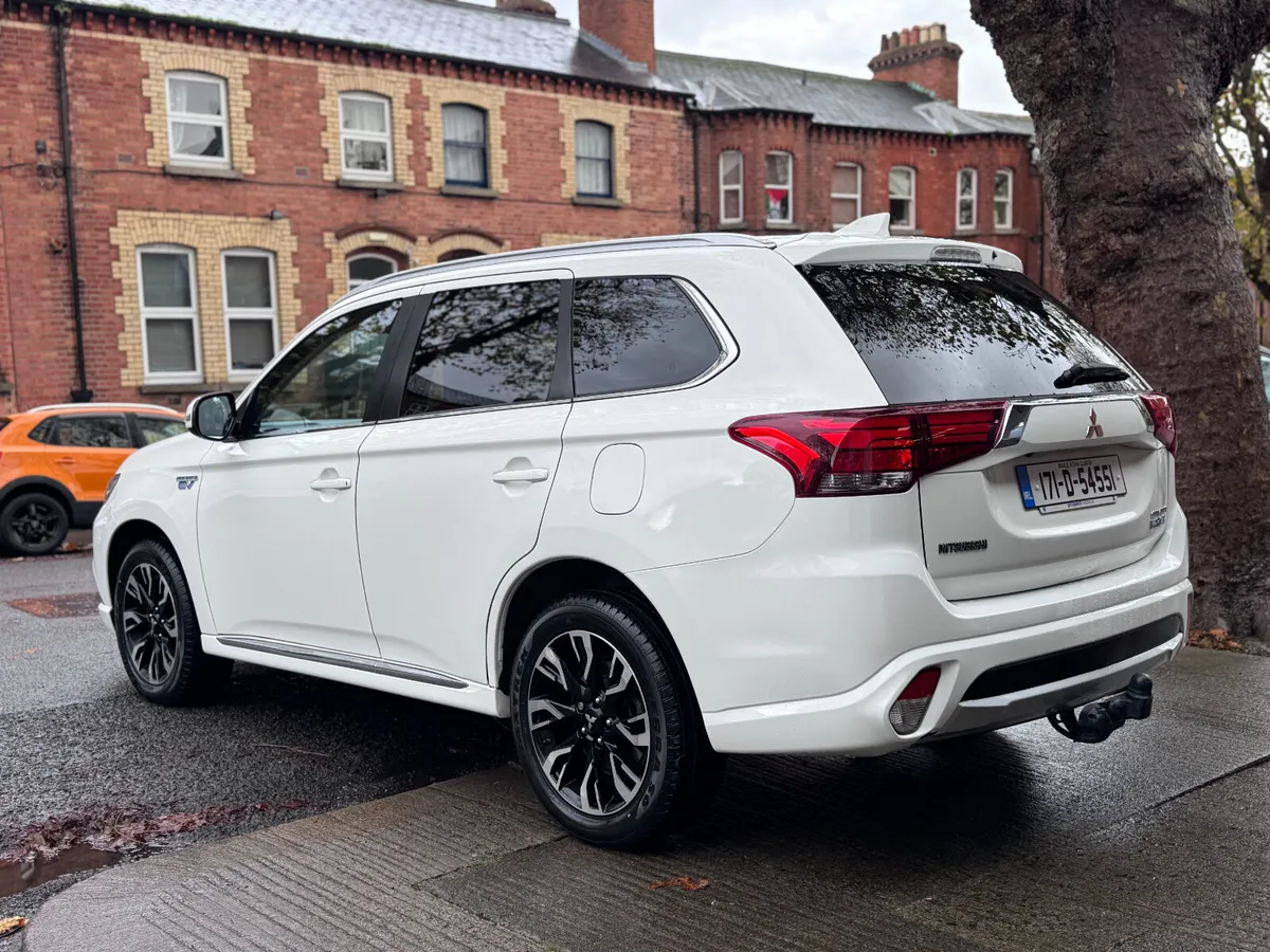17 Outlander 4WD, 2.0 PHEV, FSH, New NCT, SIMI - Image 4