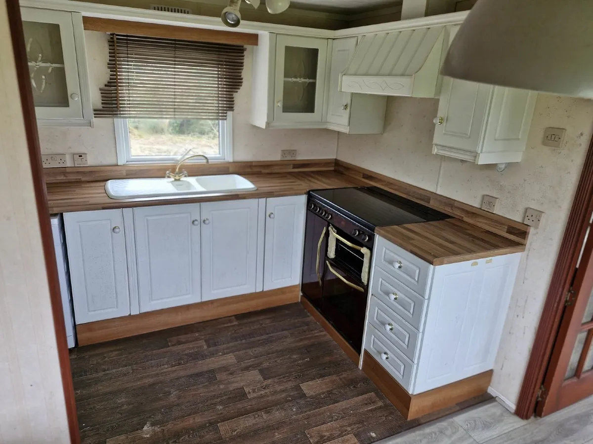 MOBILE HOME 2009 €5000 - Image 2