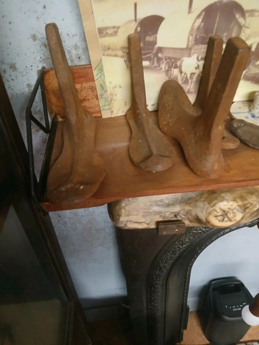 Collectibles - Image 2