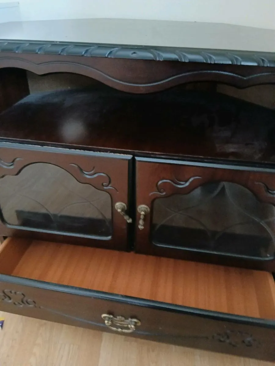 Corner Tv unit - Image 2