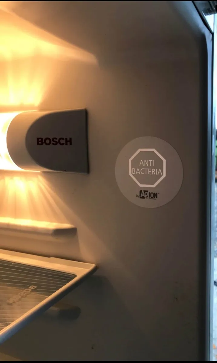 Bosh fridge &freezer - Image 3