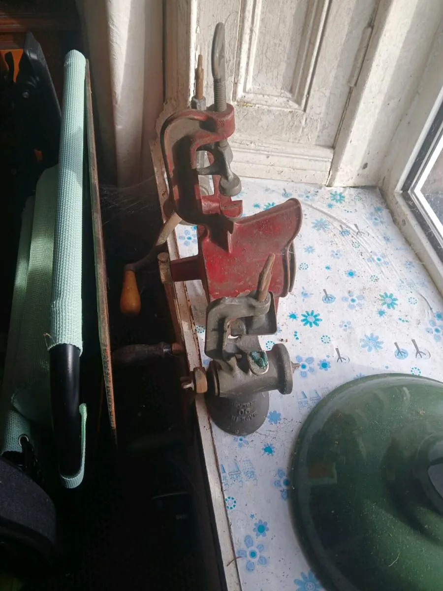 Collectibles - Image 4