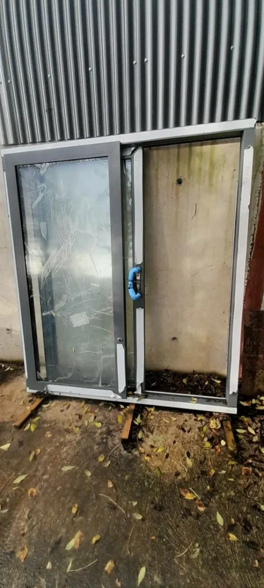 Triple glazed Sliding door - Image 1