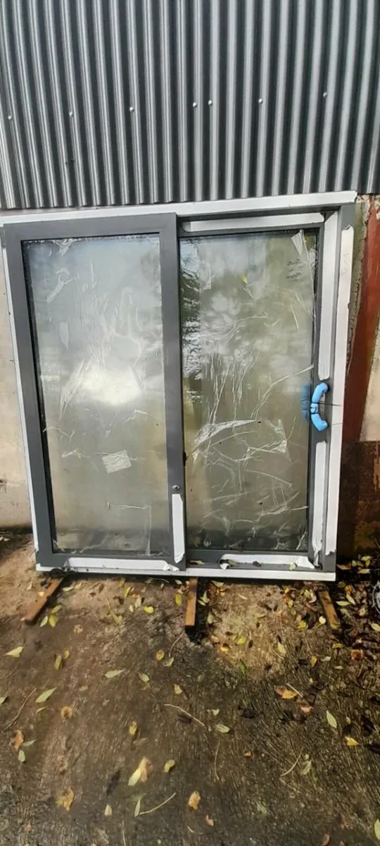 Triple glazed Sliding door - Image 2