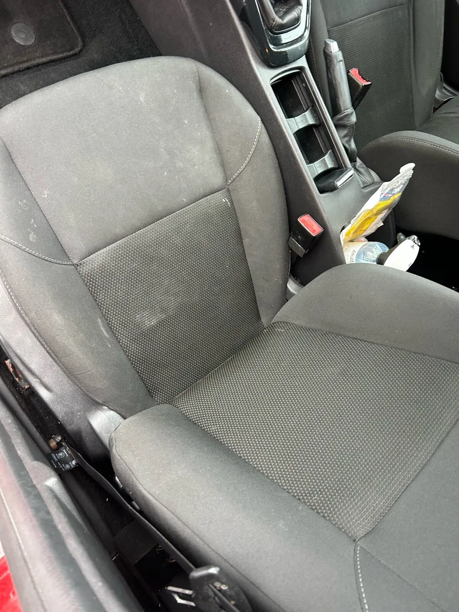 Ford focus - Image 3