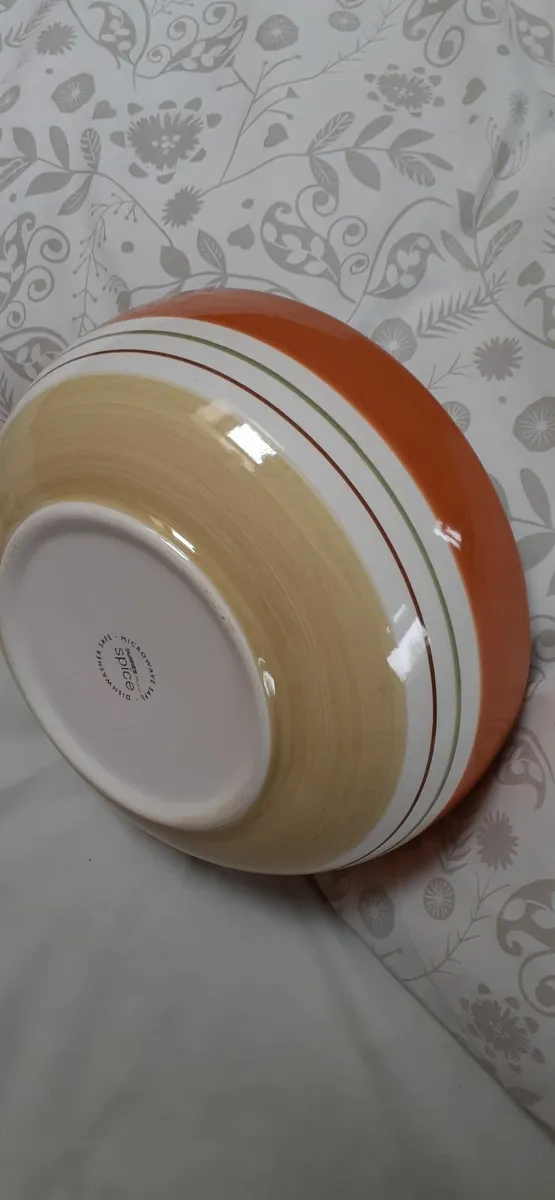 Ceramic bowl - Image 1