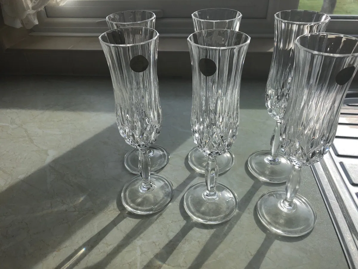 Champagne glasses - Image 1