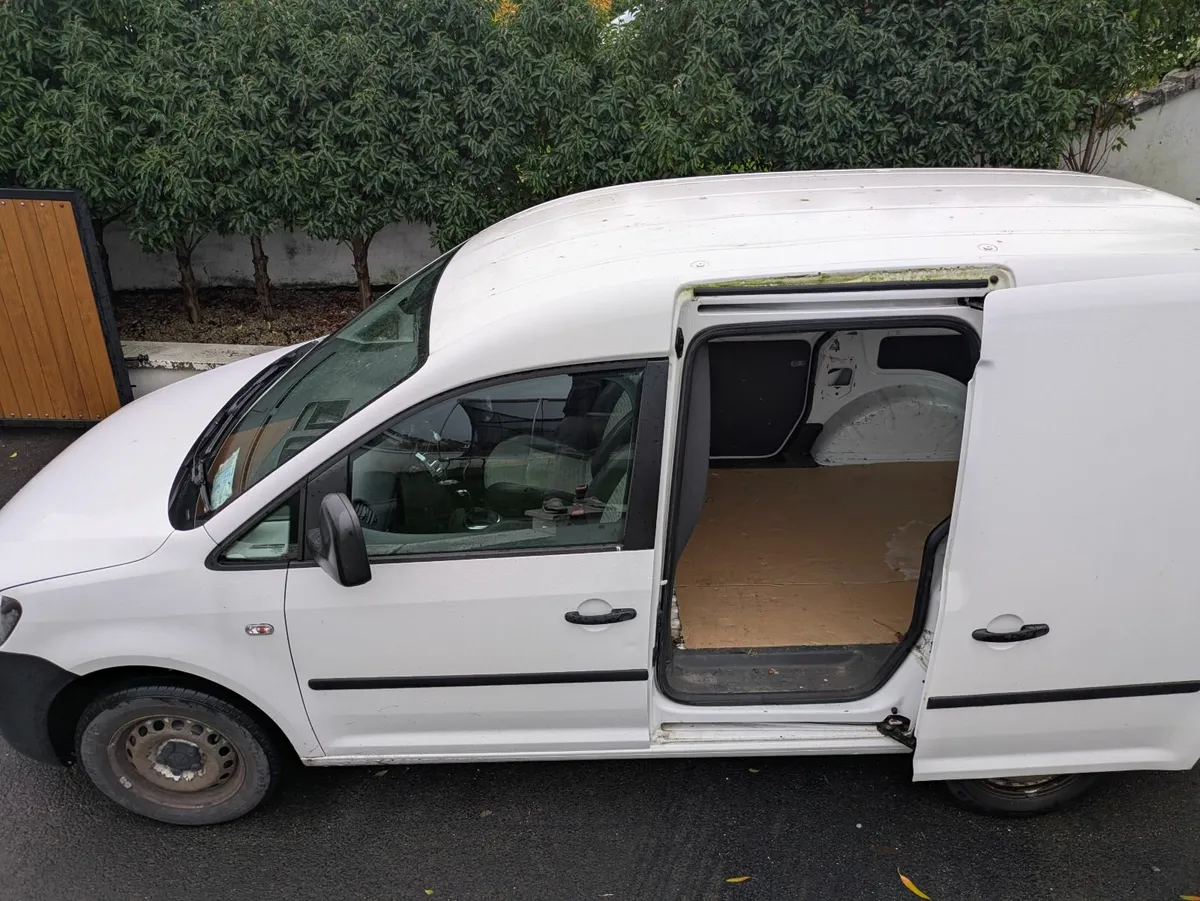 Volkswagen Caddy 2013 - New CVRT done Nov 25 - Image 3