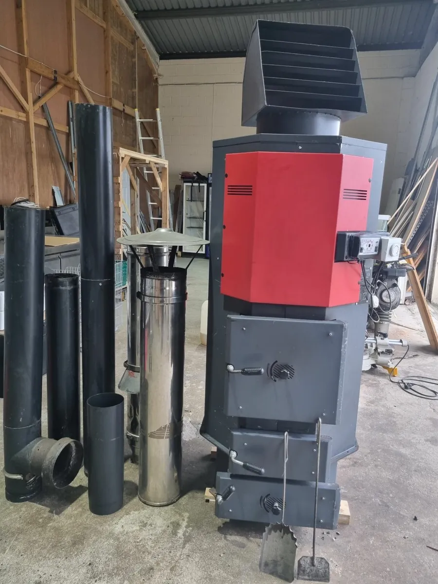 solid fuel heater - Image 1