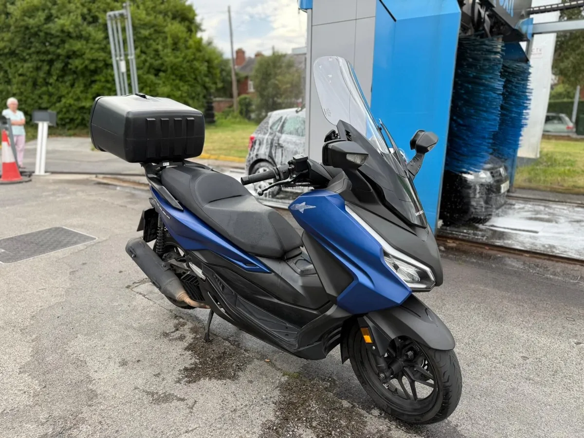 Honda Forza 125cc 2023 - Image 1