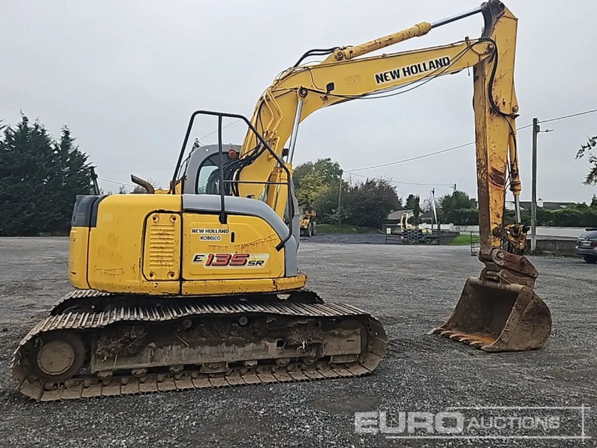 New Holland E135SR - Image 4