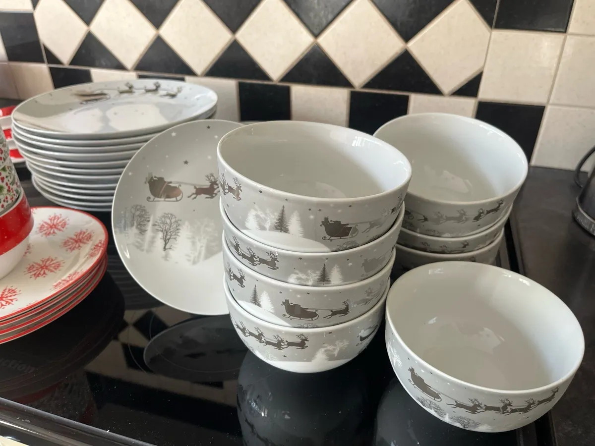 Christmas dishes - Image 2