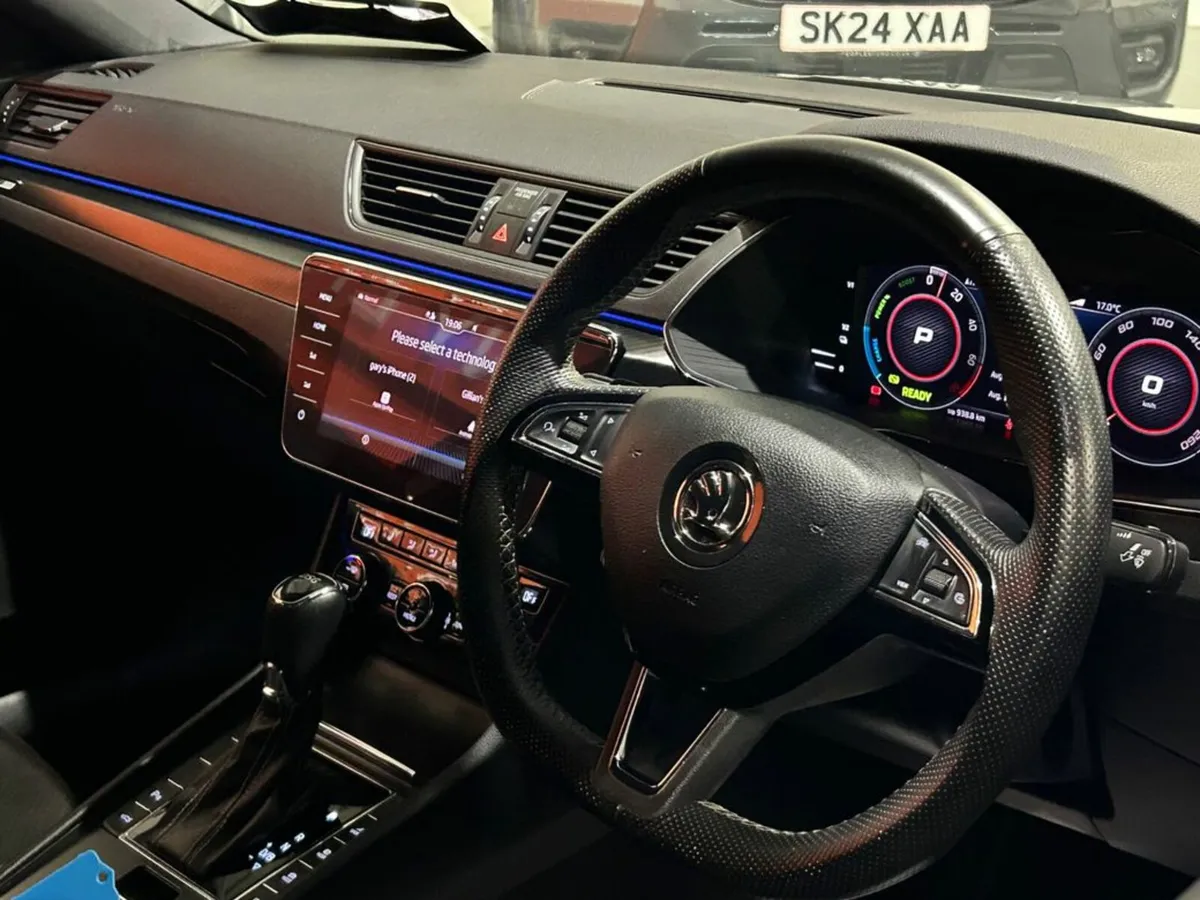 Skoda Superb 1.4 Sportline Plus IV Phev 218BHP - Image 4