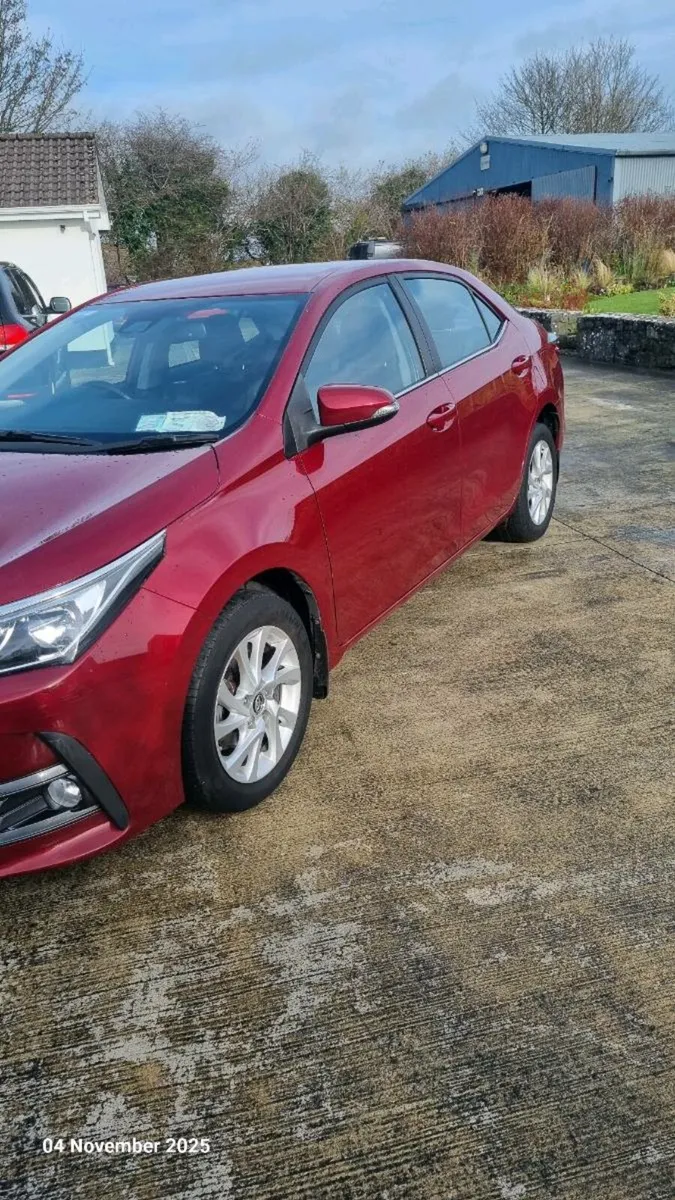 Toyota corolla - Image 1