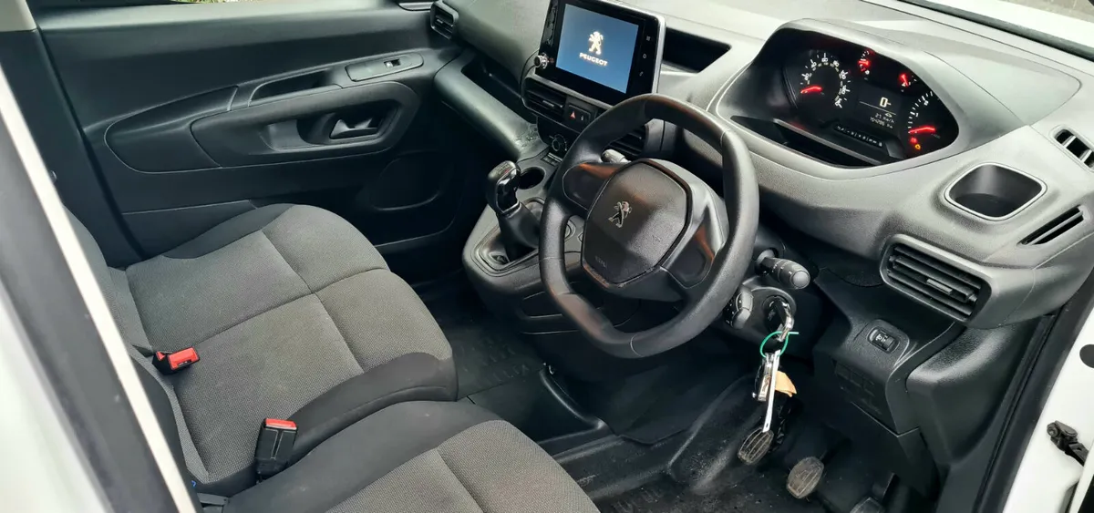 Peugeot Partner Professional 1.5 Blue HDi 100 2019 - Image 3