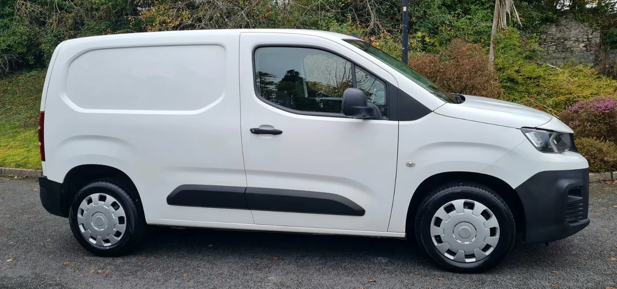 Peugeot Partner Professional 1.5 Blue HDi 100 2019 - Image 4