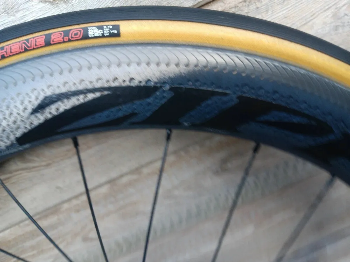 Zipp 404 firecrest wheelset - Image 4