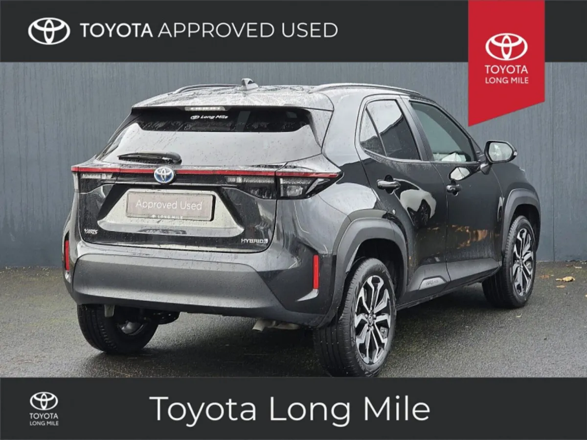 Toyota Yaris Cross 1.5 Hybrid Luna Sport 5dr - Image 3