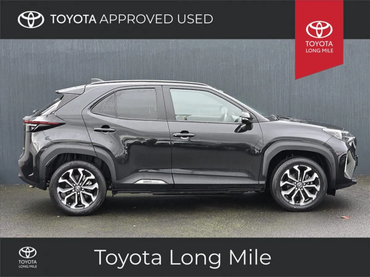 Toyota Yaris Cross 1.5 Hybrid Luna Sport 5dr - Image 4