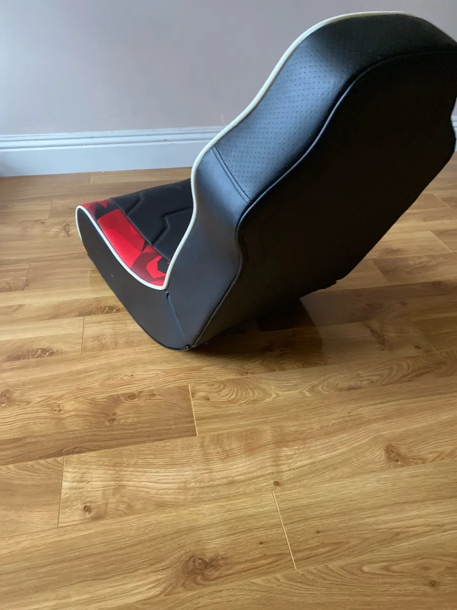 Gaming Chair - Image 4