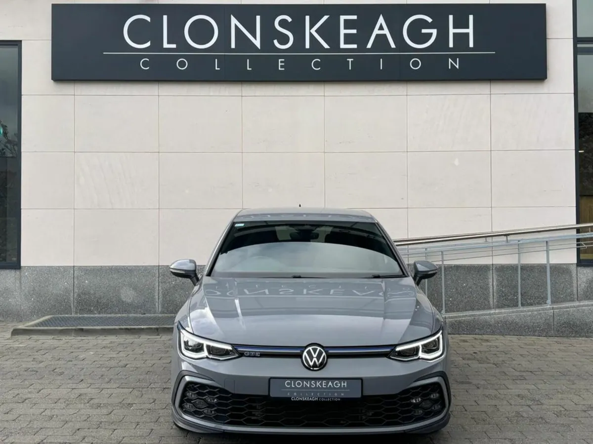 Volkswagen Golf GTE DSG - Image 2