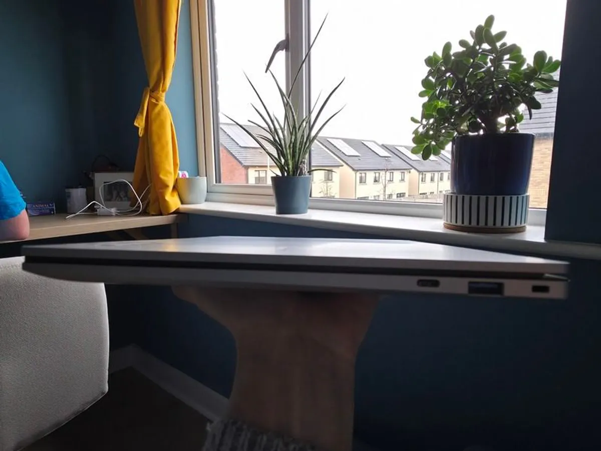 Laptop Brand New Samsung Galaxy Chromebook Go -14 - Image 3