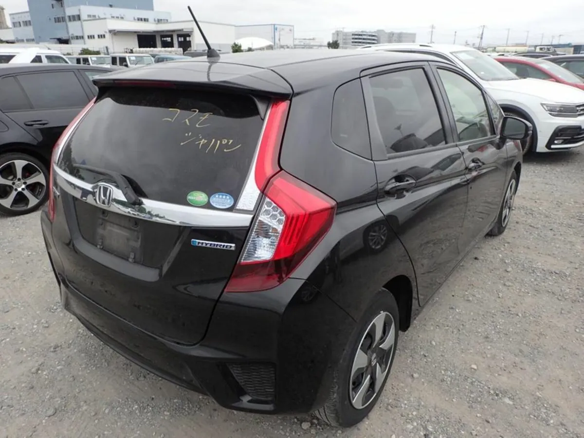 Honda Fit F Package - Image 3